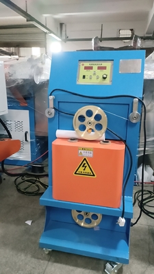 Machine de fabrication de câbles de fil avec la vitesse et la tension réglables
