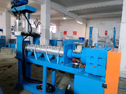 Machine de alimentation automatique de câble d'équipement d'opération automatique