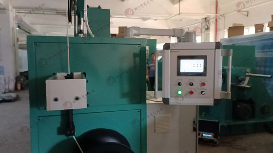Machine de bobinage de câbles réseau bobine efficace en forme de 8 avec anneaux anti-enroulement