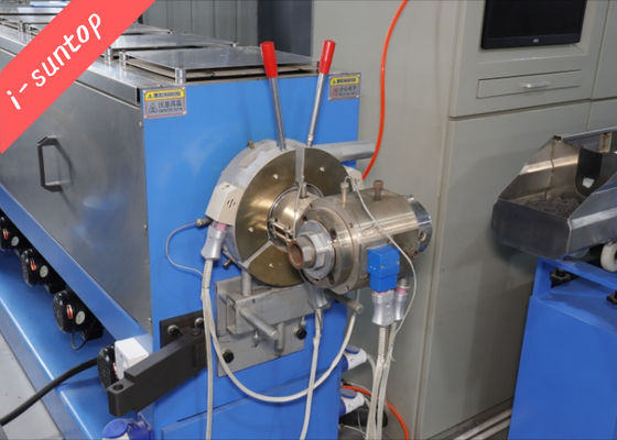 Points d'extrusion et matrices avec carbure de tungstène solide, acier traité thermiquement