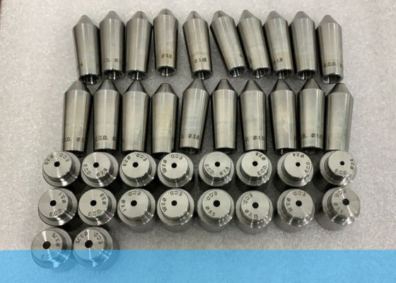 L'extrudeuse solide de carbure de tungstène meurent tête avec la surface de polissage