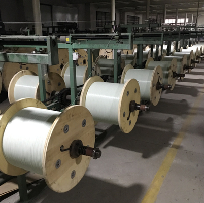 Les Pultrusions usinent de la fibre de verre ont renforcé FRP en plastique pour le câble de fibre optique